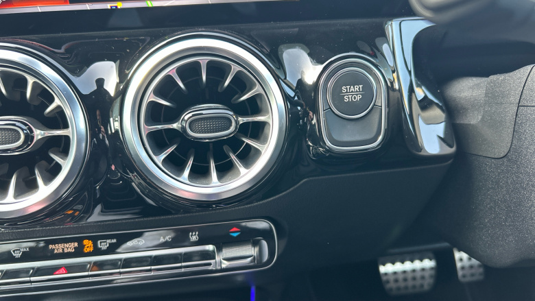 Mercedes-Benz Eqa 350 4M 215kW AMG Line Premium 66.5kWh 5dr Auto Electric Hatchback